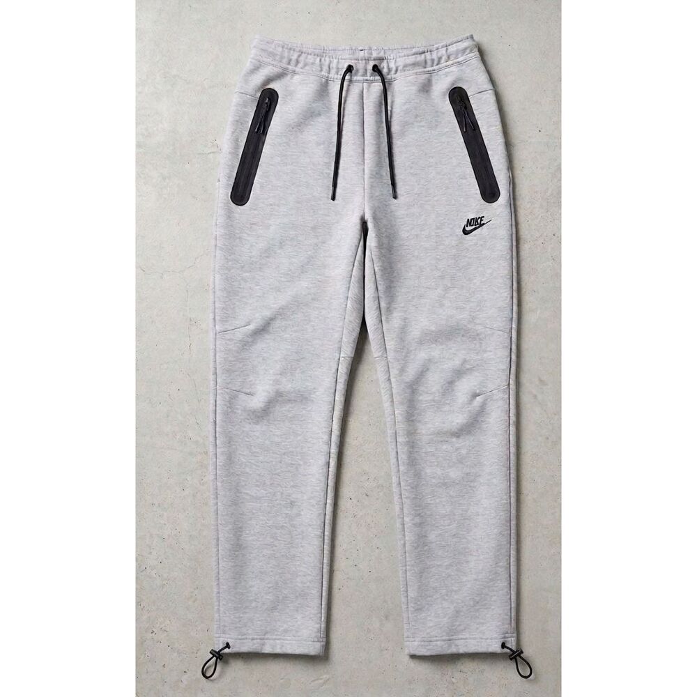 Nike Sportswear Tech Men’s Open Hem Standard Fit Sweatpants Jogger Grey